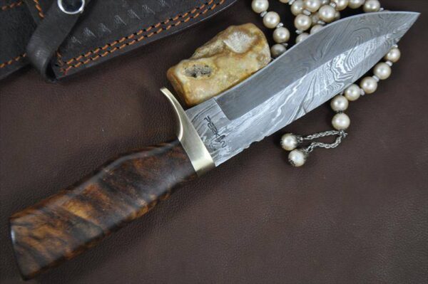Custom Handmade Damascus Hunting Bowie Knife With Sheath - Image 3