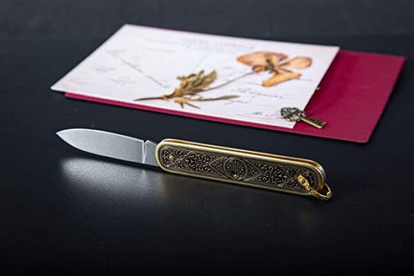 Pocket knife UK Legal, Foldable and Non- Locking Legal to Carry - B22