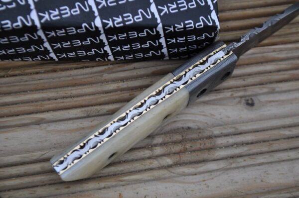 Damascus Steel Folding Knife - Legal to Carry - Image 4