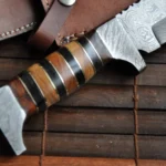 Handmade damascus steel fixed blade hunting knife with leather sheath - Image 4