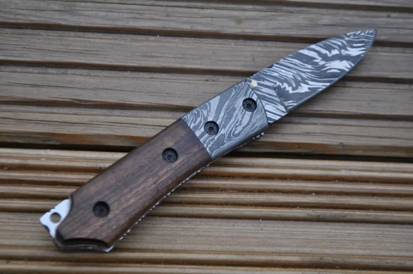 Handmade Damascus Pocket Knife - Beautiful Folding Knife - Image 4