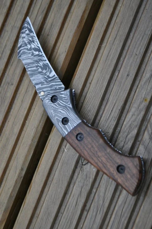 Handmade Damascus Pocket Knife - Beautiful Folding Knife - Image 3
