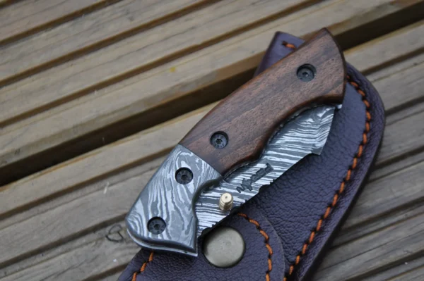 Handmade Damascus Pocket Knife - Beautiful Folding Knife - Image 10