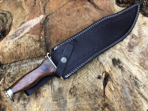 Big Hunting Bowie Knife with Sheath - Image 7