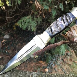 Hunting knife fixed blade with leather sheath Ram's horn handle double edge blade