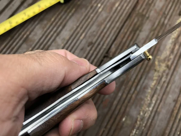 Pocket Knife for Men with Liner Lock Mechanism - Image 4