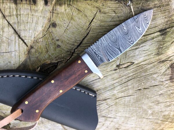 Perkin 6.5 Inches Damascus Steel Hunting Knife with Sheath SK300 - Image 2