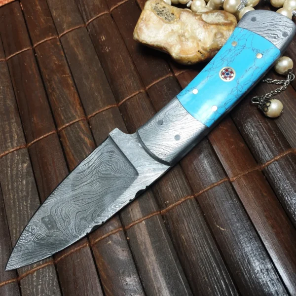 Handmade Damascus Steel Hunting Knife Turquoise & Mosaic Pins Handle - Image 6
