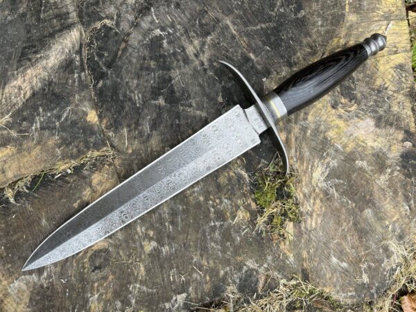 Handmade Hunting Knife Damascus Steel Folded Carbon Steel One Kind Of Handmade Knife Double Edge Dagger Knife - Image 2
