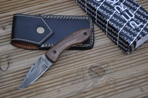 Handmade Damascus Pocket Knife – Beautiful Folding Knife - Image 6