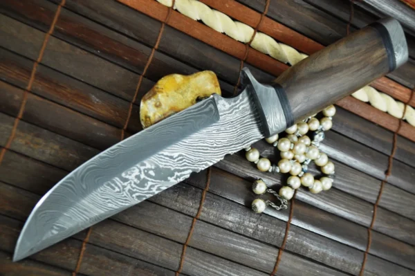 Fixed Blade Hunting Knife with Leather Sheath & Burl Wood Handle - Image 3