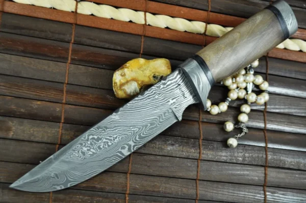 Fixed Blade Hunting Knife with Leather Sheath & Burl Wood Handle - Image 4