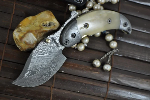 Unique Handmade Folding Knife with Liner Lock - Image 5