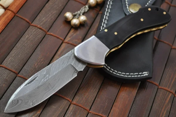 Lockback Knife - Custom Made Damascus Folding Knife