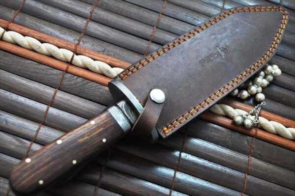Full Tang Custom Made Damascus Hunting Knife with Double Edge - Image 5