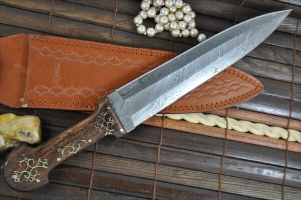 Unique Handmade Damascus Hunting Knife - Double Edge Blade - Image 2