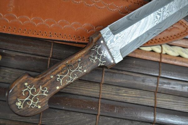 Unique Handmade Damascus Hunting Knife - Double Edge Blade - Image 4