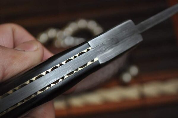 Full Tang Damascus Hunting Knife with Buffalo Horn Handle - Image 3