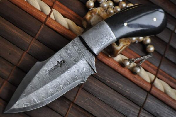 Full Tang Damascus Hunting Knife with Buffalo Horn Handle
