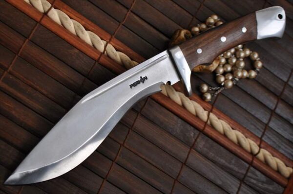Beautiful Handcrafted Kukri Hunting Knife - 440c Steel