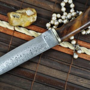 Handcrafted Large Hunting/Bushcraft Knife - Damascus Steel Work of Art