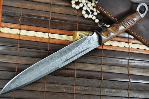 Handmade Damascus Hunting Knife with Leather Sheath - Image 2
