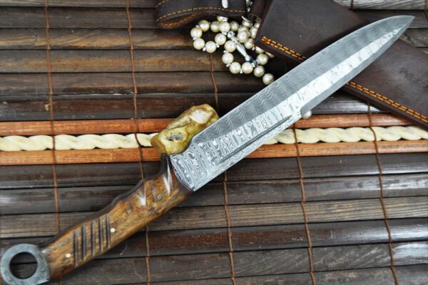 Handmade Damascus Hunting Knife with Leather Sheath - Image 3